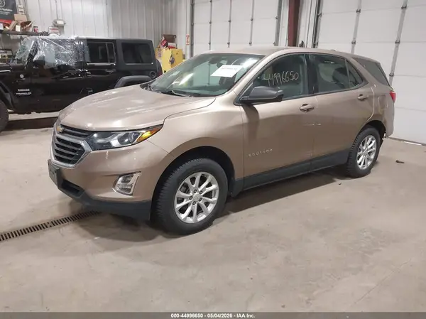 2GNAXREV5J6326255 2018 CHEVROLET EQUINOX - Image 2