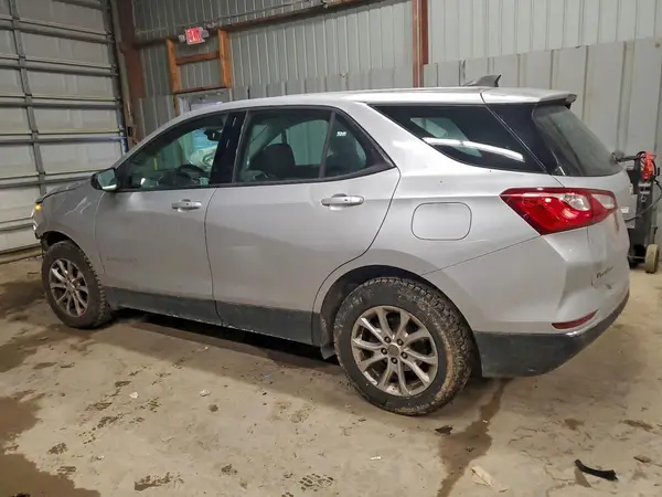 2GNAXREV5J6328328 2018 CHEVROLET EQUINOX - Image 2
