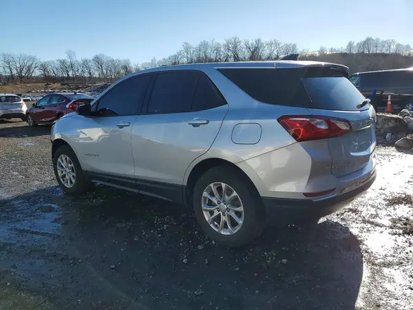 2GNAXREV5J6342990 2018 CHEVROLET EQUINOX - Image 2