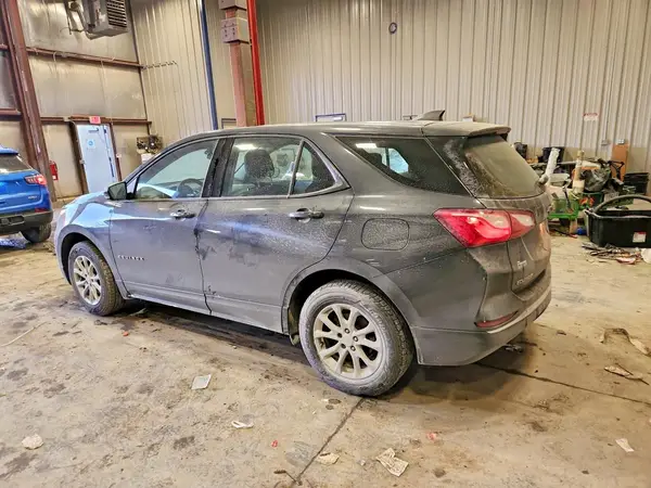 2GNAXREV5J6352094 2018 CHEVROLET EQUINOX - Image 2