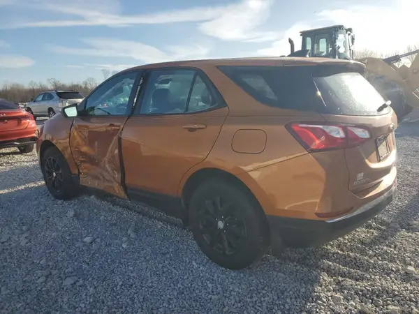 2GNAXREV6J6131555 2018 CHEVROLET EQUINOX - Image 2