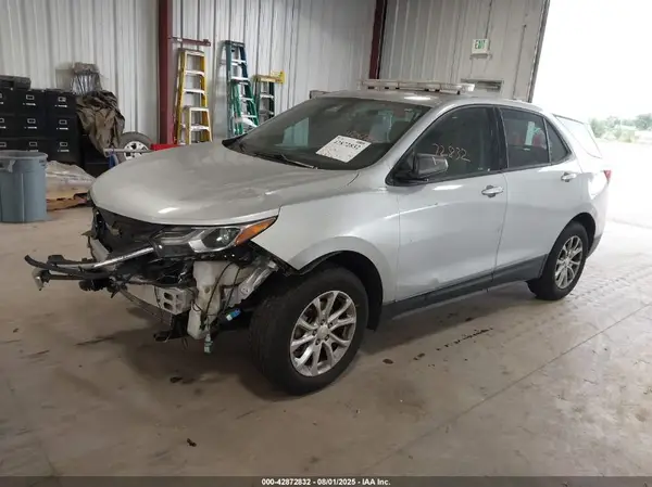 2GNAXREV6J6237004 2018 CHEVROLET EQUINOX - Image 2