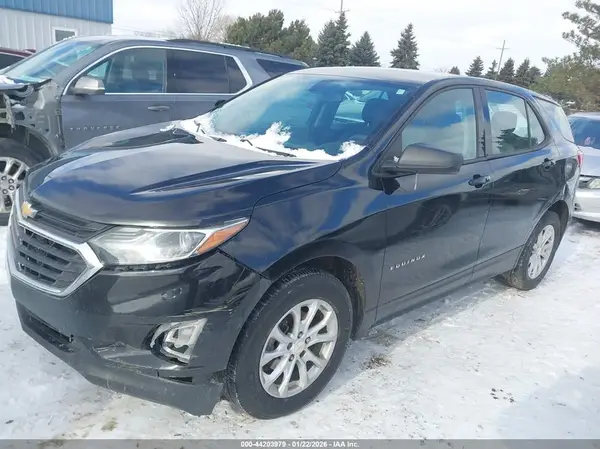 2GNAXREV6J6268558 2018 CHEVROLET EQUINOX - Image 2