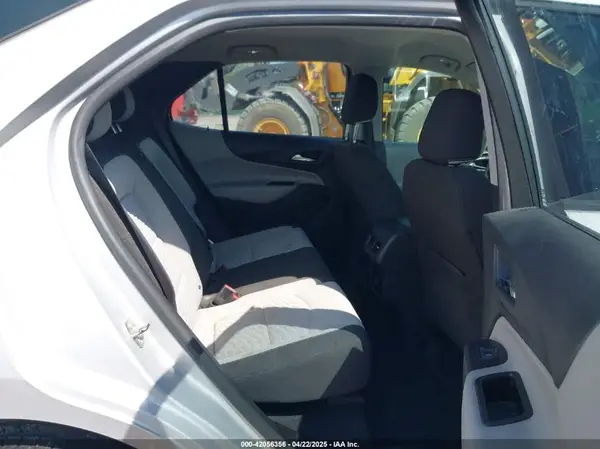 2GNAXREV6J6290267 2018 CHEVROLET EQUINOX - Image 8