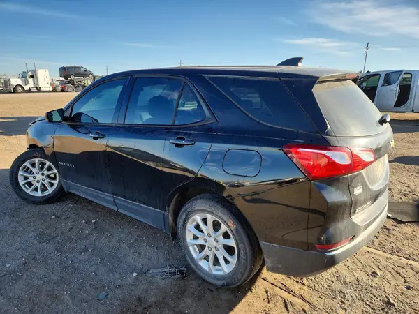 2GNAXREV6J6304104 2018 CHEVROLET EQUINOX - Image 2