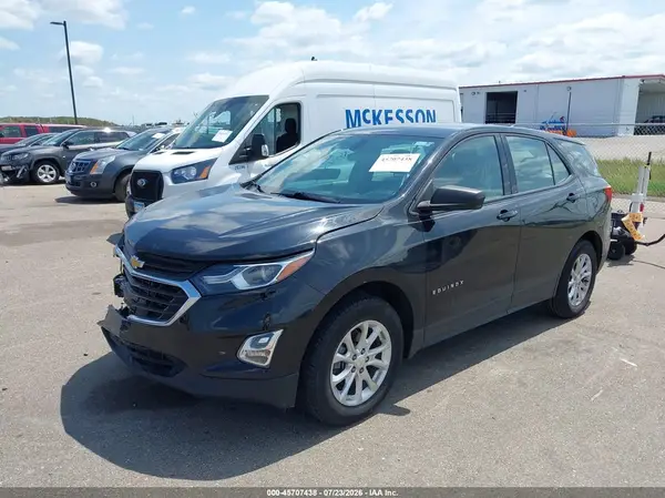 2GNAXREV6J6305754 2018 CHEVROLET EQUINOX - Image 2