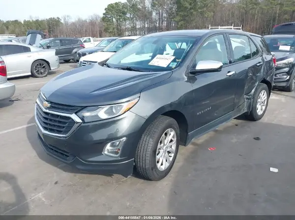 2GNAXREV6J6335174 2018 CHEVROLET EQUINOX - Image 2