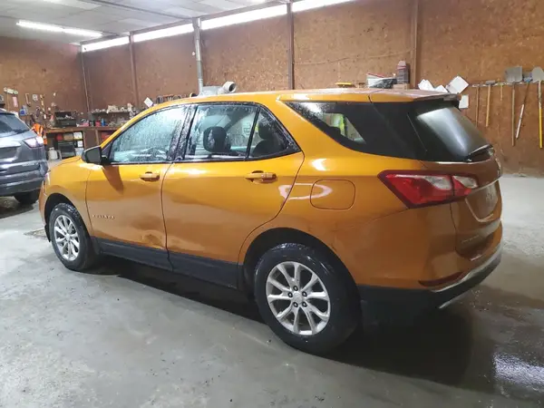 2GNAXREV7J6114487 2018 CHEVROLET EQUINOX - Image 2
