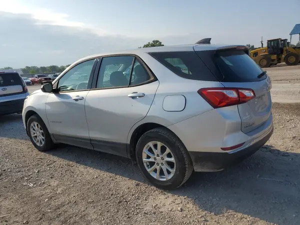 2GNAXREV7J6122282 2018 CHEVROLET EQUINOX - Image 2
