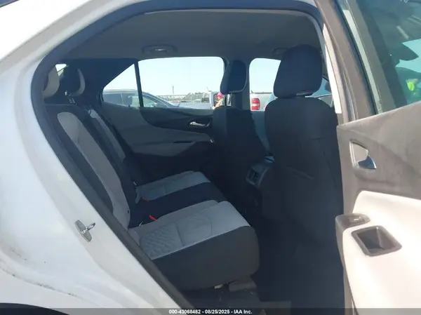 2GNAXREV7J6290004 2018 CHEVROLET EQUINOX - Image 8