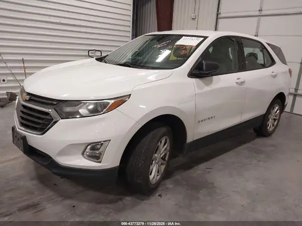 2GNAXREV7J6295588 2018 CHEVROLET EQUINOX - Image 2