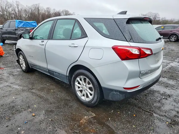 2GNAXREV8J6202299 2018 CHEVROLET EQUINOX - Image 2