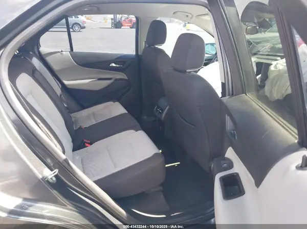 2GNAXREV8J6217577 2018 CHEVROLET EQUINOX - Image 8