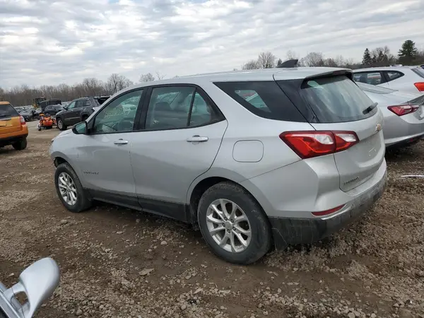 2GNAXREV8J6305481 2018 CHEVROLET EQUINOX - Image 2