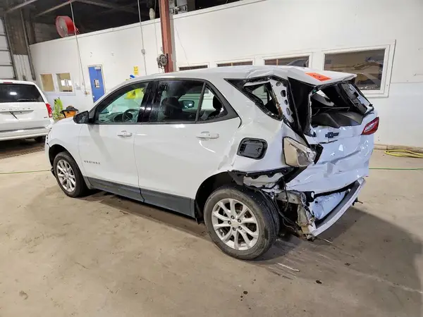 2GNAXREV8J6318067 2018 CHEVROLET EQUINOX - Image 2