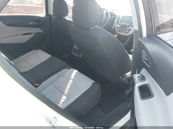 2GNAXREV9J6275911 2018 CHEVROLET EQUINOX - Image 8