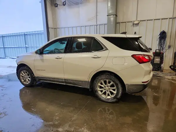 2GNAXSEV0J6100003 2018 CHEVROLET EQUINOX - Image 2