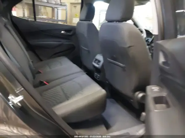 2GNAXSEV0J6111972 2018 CHEVROLET EQUINOX - Image 8