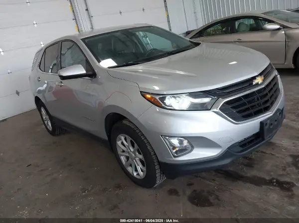 2GNAXSEV0J6138699 2018 CHEVROLET EQUINOX - Image 1