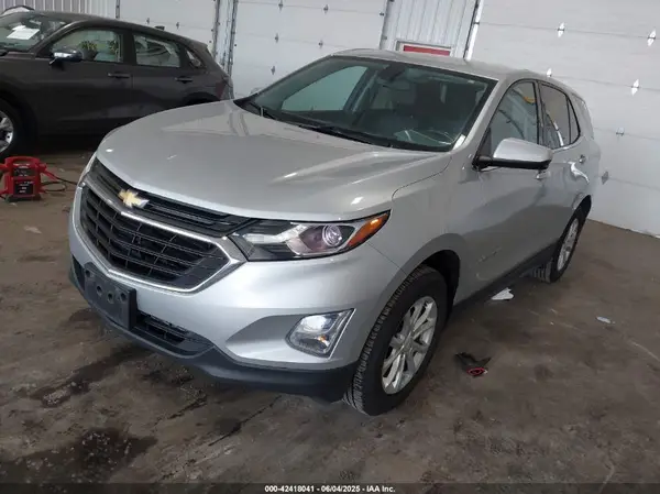 2GNAXSEV0J6138699 2018 CHEVROLET EQUINOX - Image 2