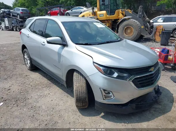 2GNAXSEV0J6141022 2018 CHEVROLET EQUINOX - Image 1