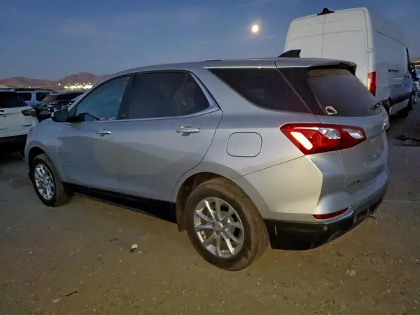 2GNAXSEV0J6188812 2018 CHEVROLET EQUINOX - Image 2