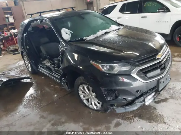2GNAXSEV0J6207908 2018 CHEVROLET EQUINOX - Image 1