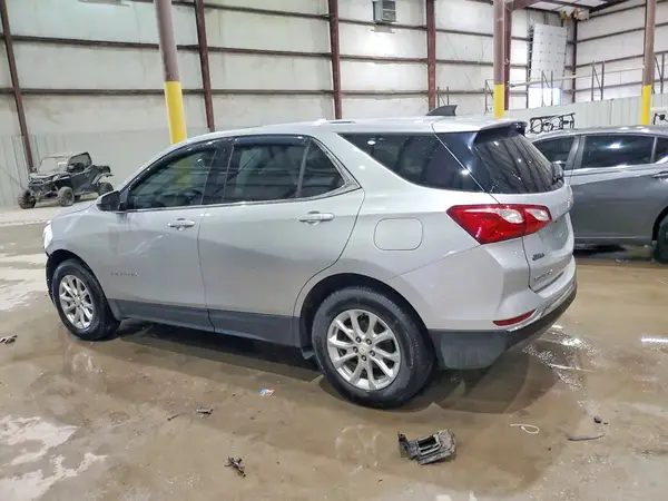 2GNAXSEV0J6219959 2018 CHEVROLET EQUINOX - Image 2