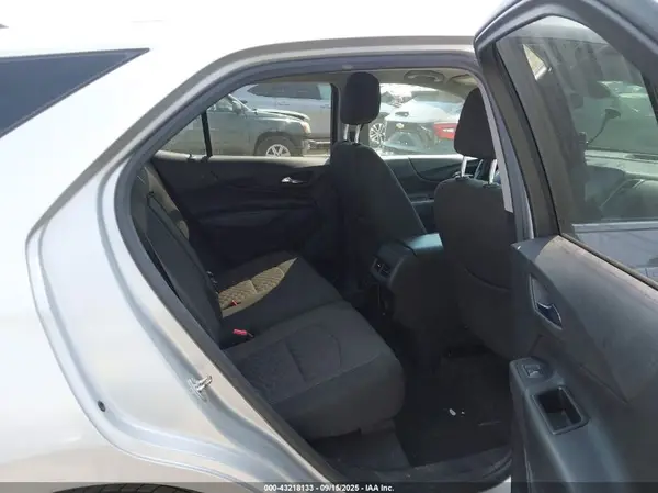 2GNAXSEV0J6258664 2018 CHEVROLET EQUINOX - Image 8