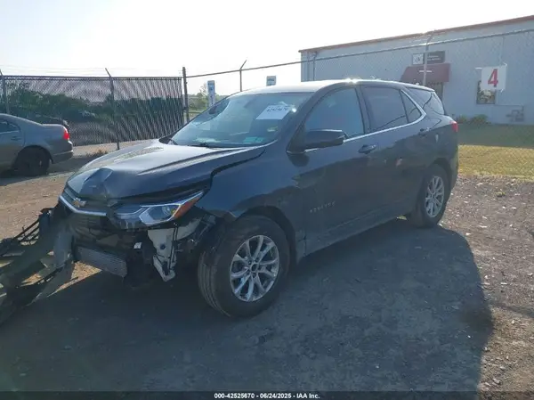 2GNAXSEV0J6262925 2018 CHEVROLET EQUINOX - Image 2