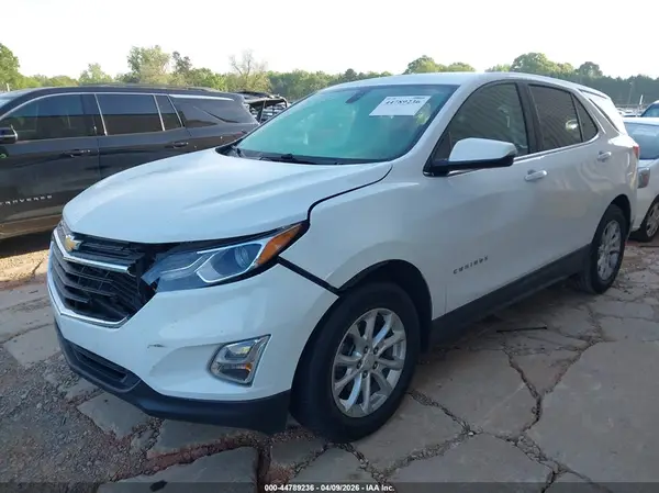 2GNAXSEV0J6263606 2018 CHEVROLET EQUINOX - Image 2