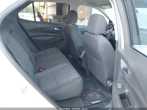2GNAXSEV0J6263606 2018 CHEVROLET EQUINOX - Image 8