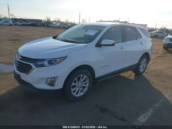 2GNAXSEV0J6268143 2018 CHEVROLET EQUINOX - Image 2