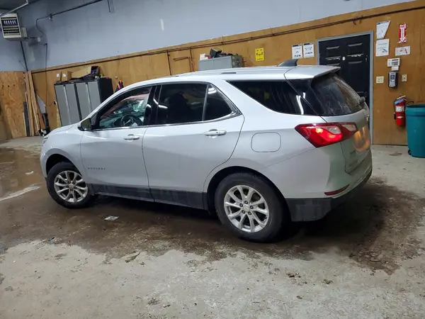 2GNAXSEV0J6277151 2018 CHEVROLET EQUINOX - Image 2