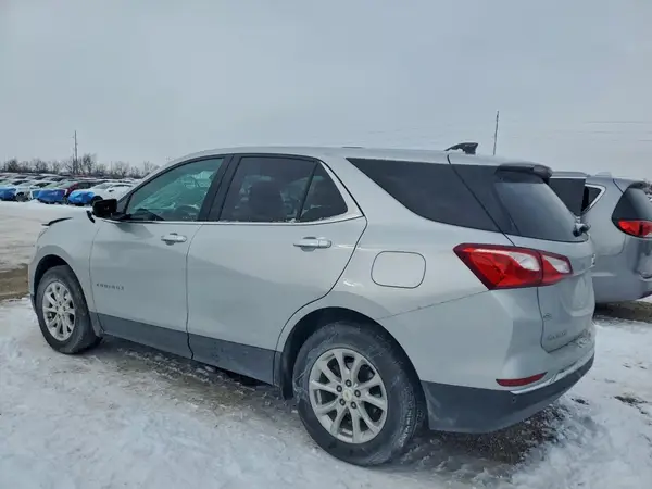 2GNAXSEV0J6304252 2018 CHEVROLET EQUINOX - Image 2