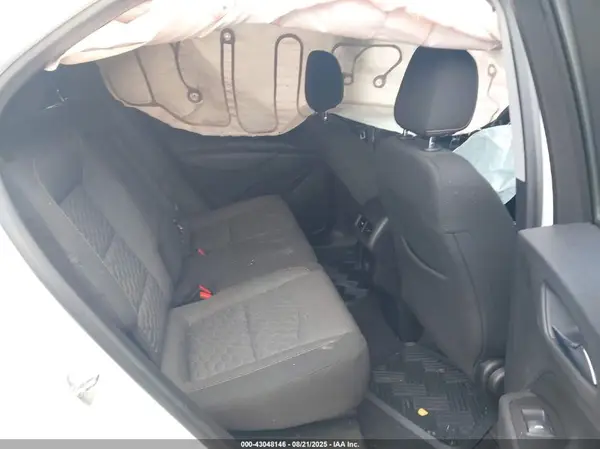 2GNAXSEV0J6305840 2018 CHEVROLET EQUINOX - Image 8