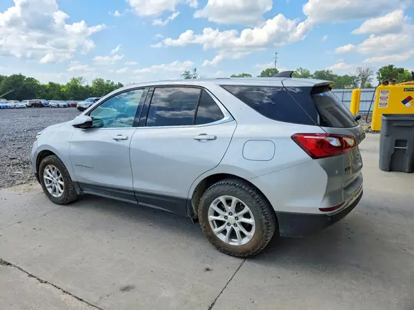 2GNAXSEV0J6326929 2018 CHEVROLET EQUINOX - Image 2