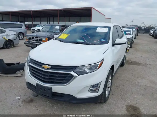 2GNAXSEV0J6331323 2018 CHEVROLET EQUINOX - Image 2