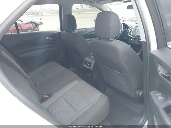 2GNAXSEV0J6331323 2018 CHEVROLET EQUINOX - Image 8