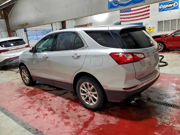 2GNAXSEV0J6332634 2018 CHEVROLET EQUINOX - Image 2
