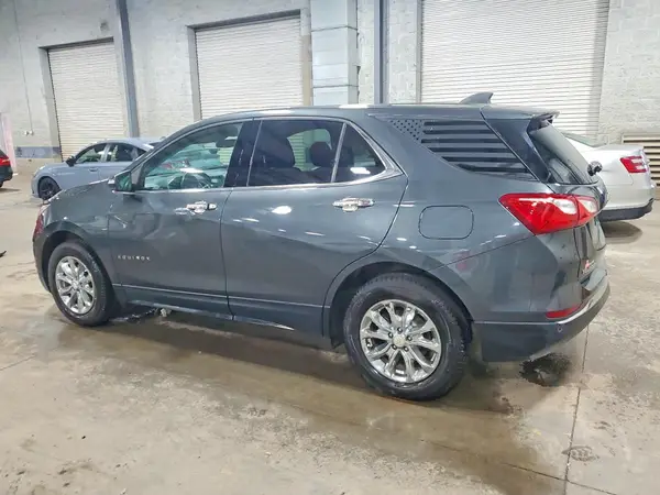 2GNAXSEV0J6352348 2018 CHEVROLET EQUINOX - Image 2