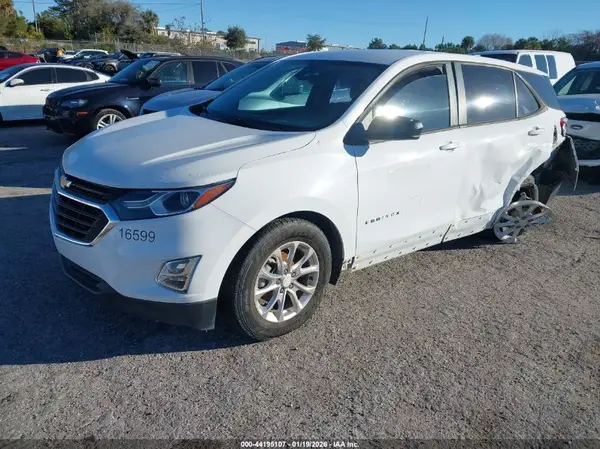 2GNAXSEV0L6195682 2020 CHEVROLET EQUINOX - Image 2