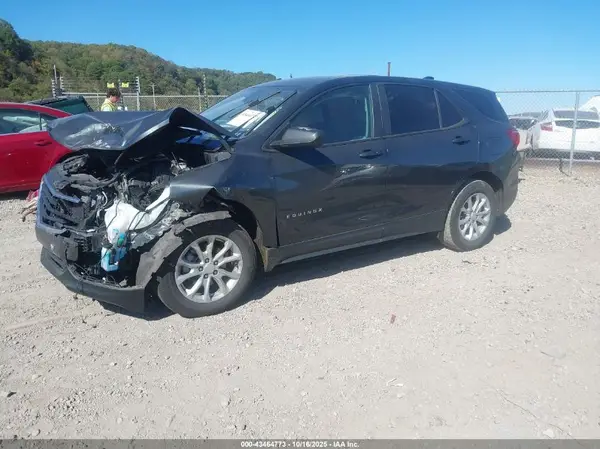 2GNAXSEV0M6130784 2021 CHEVROLET EQUINOX - Image 2