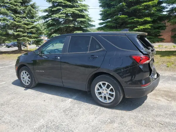 2GNAXSEV0N6148087 2022 CHEVROLET EQUINOX - Image 2