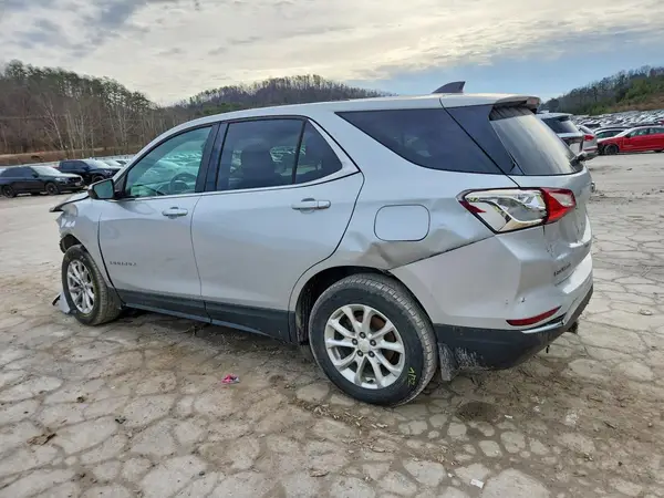 2GNAXSEV1J6105579 2018 CHEVROLET EQUINOX - Image 2