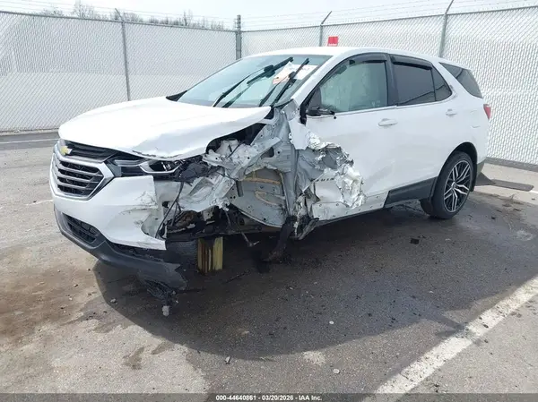2GNAXSEV1J6120552 2018 CHEVROLET EQUINOX - Image 2