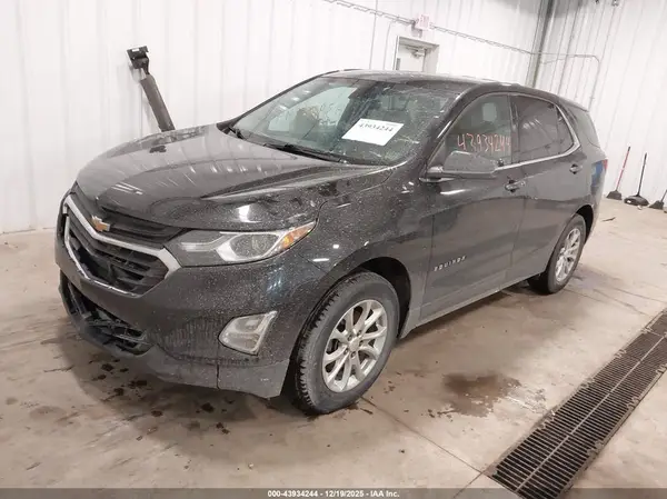 2GNAXSEV1J6148464 2018 CHEVROLET EQUINOX - Image 2