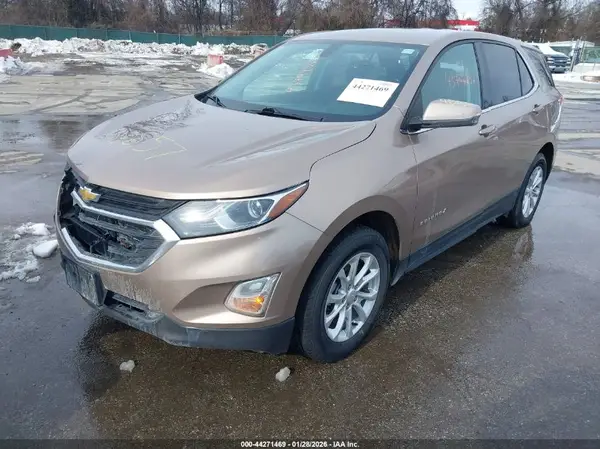 2GNAXSEV1J6149999 2018 CHEVROLET EQUINOX - Image 2