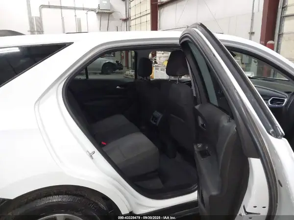 2GNAXSEV1J6273027 2018 CHEVROLET EQUINOX - Image 8