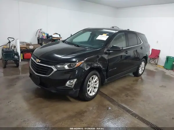 2GNAXSEV1J6278101 2018 CHEVROLET EQUINOX - Image 2